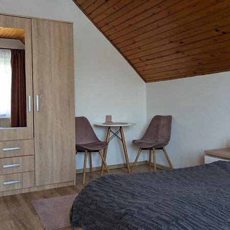 Virágos Apartman Balatonszárszó Exterior foto