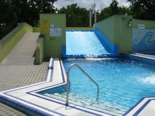 Virágos Apartman Balatonszárszó Exterior foto